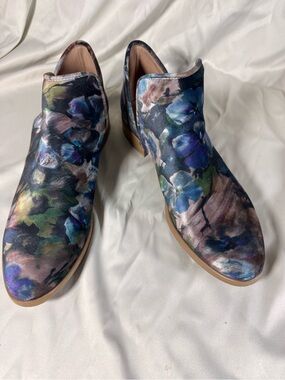 Floral Velvet Ankle Booties - Multicolor